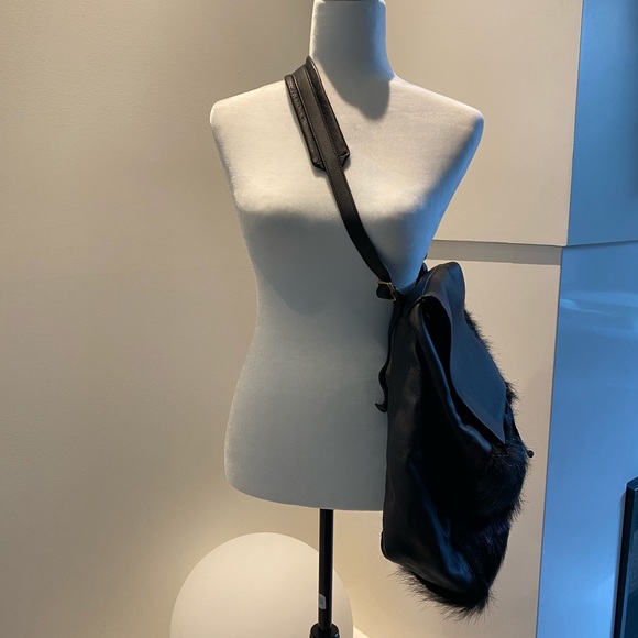 Marni Black leather and mohair bag - Picture 2 of 5